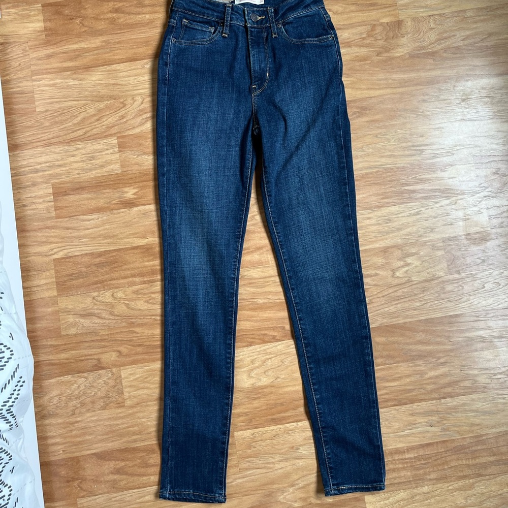 Levi’s 721 High Rise skinny jeans medium wash - Picture 4 of 5